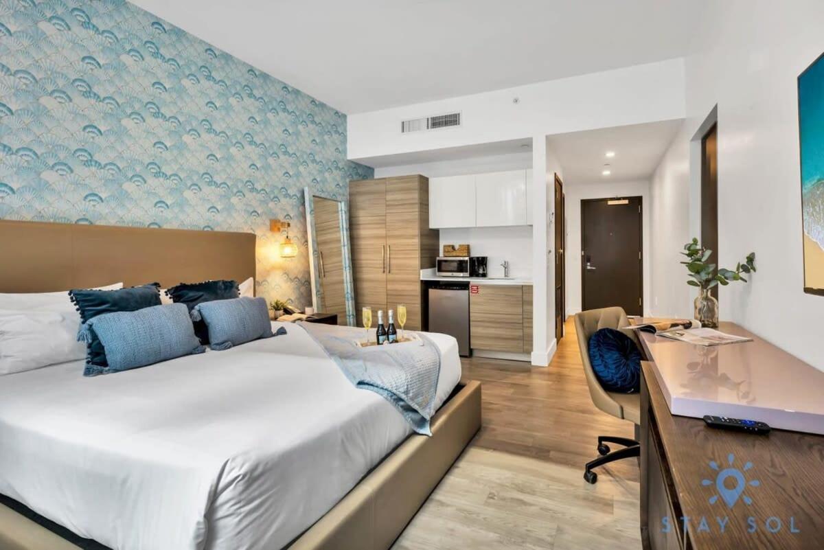 Best Stay - Rooftop Pool & Hot Tub - Hollywood Beach Bagian luar foto